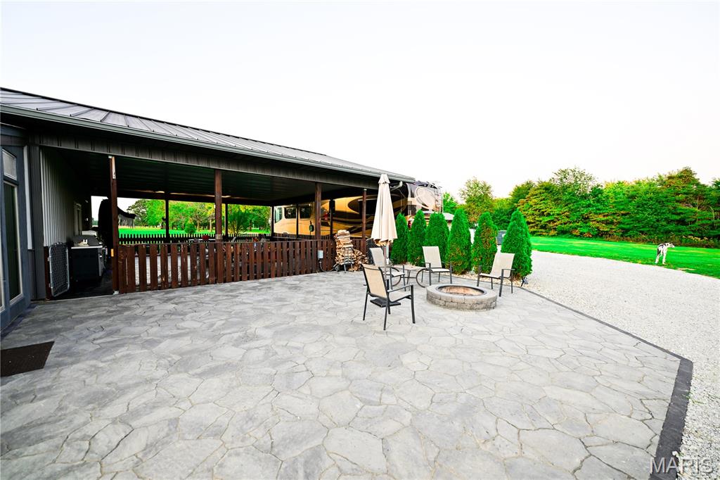 6038 McCarty Road Kinmundy, IL 62854 - Photo 9 of 47