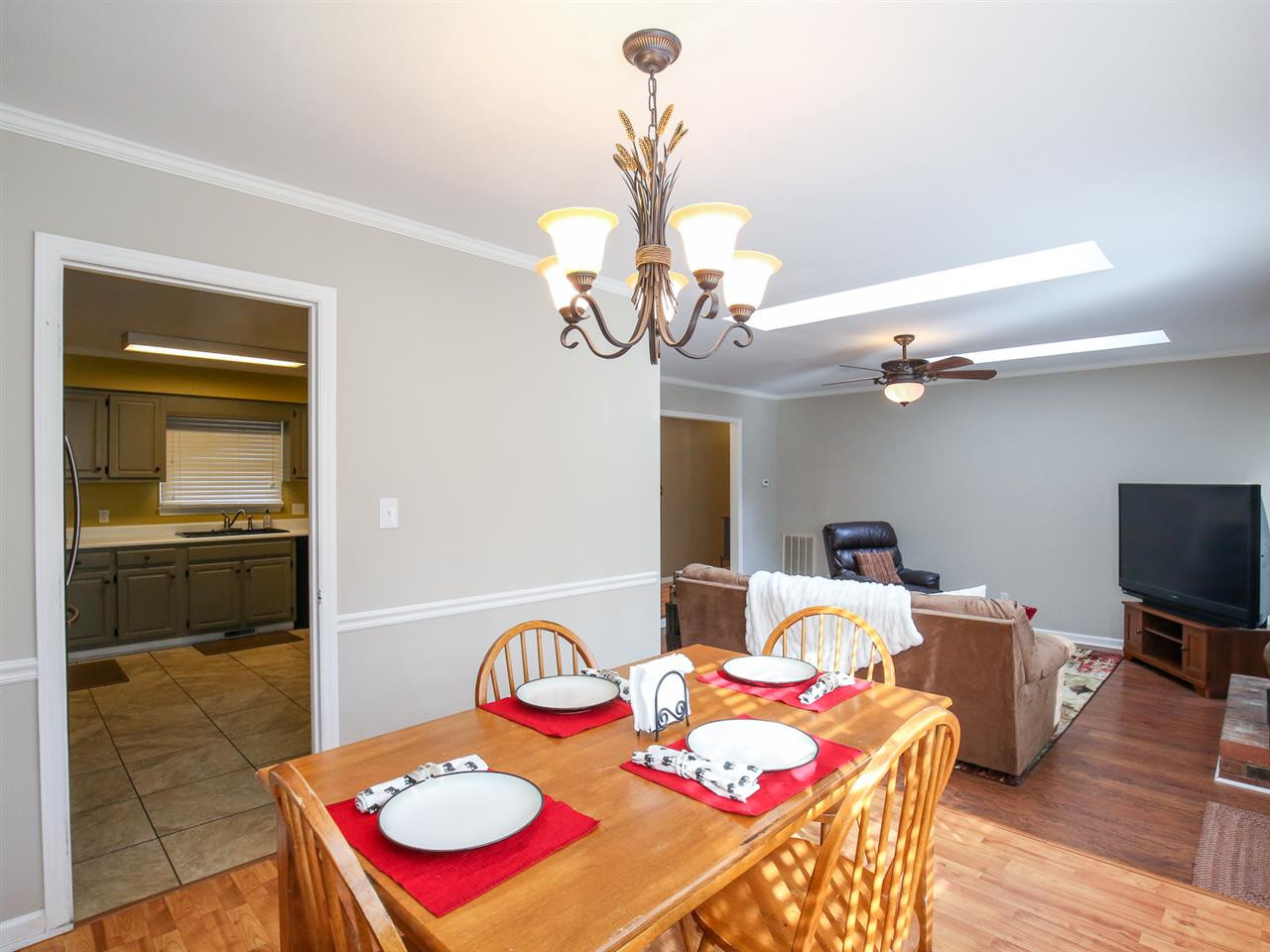 1811 Southview Road Durham, NC 27703 - Photo 9 of 30 Dining Room