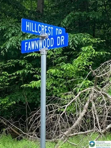 a view of sign board