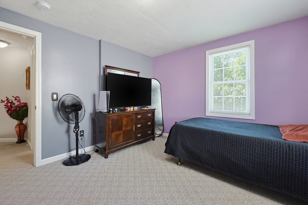 17 Bolton Street Worcester, MA 01604 - Photo 20 of 27
