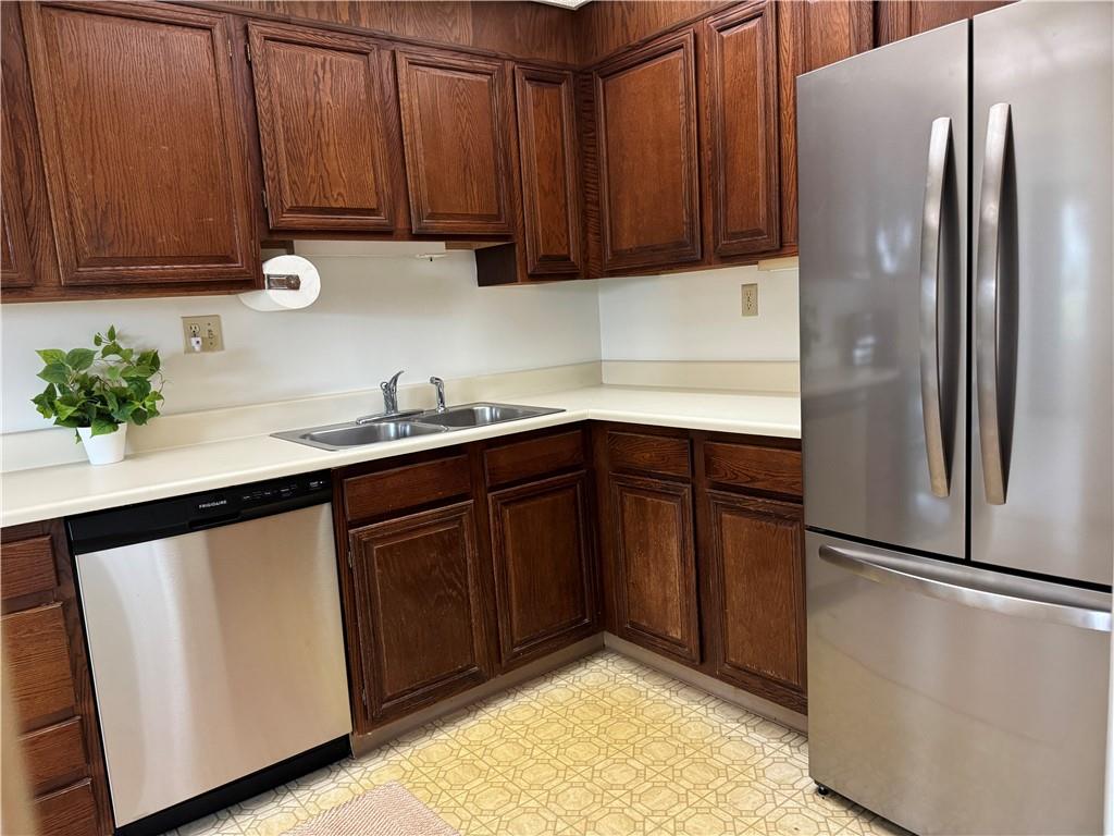 750 Washington Road, Unit 409 Pittsburgh, PA 15228 - Photo 11 of 17