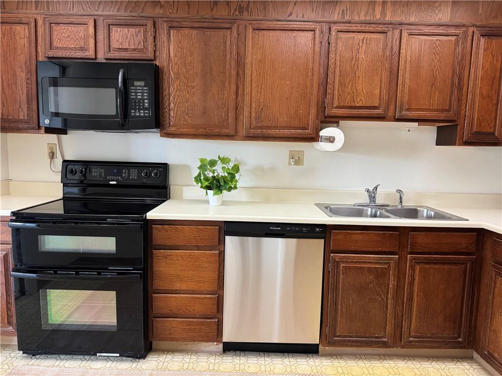 750 Washington Road, Unit 409 Pittsburgh, PA 15228 - Photo 12 of 17