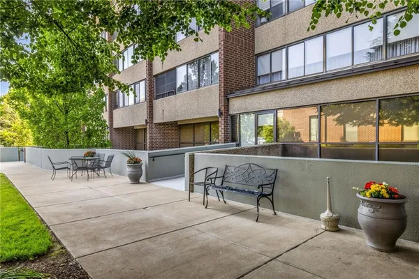 $259,000 | 750 Washington Road, Unit 409, Pittsburgh, PA 15228
