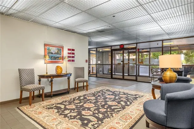 $259,900 | 750 Washington Road, Unit 409, Pittsburgh, PA 15228