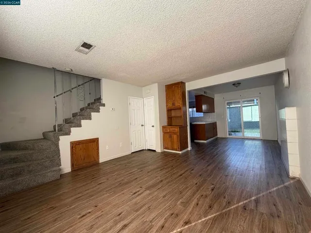 $210,000 | 1648-1648 West N Bear Creek Drive, Merced, CA 95348