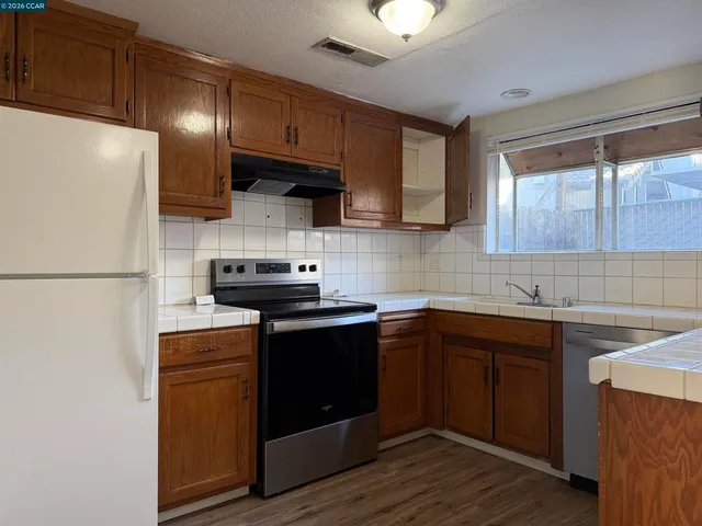 $210,000 | 1648-1648 West N Bear Creek Drive, Merced, CA 95348