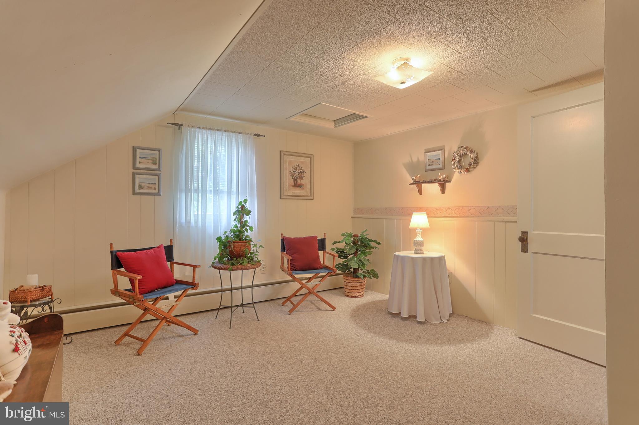 5541 Elizabethtown Road Palmyra, PA 17078 - Photo 16 of 31 Angles add interest to the room