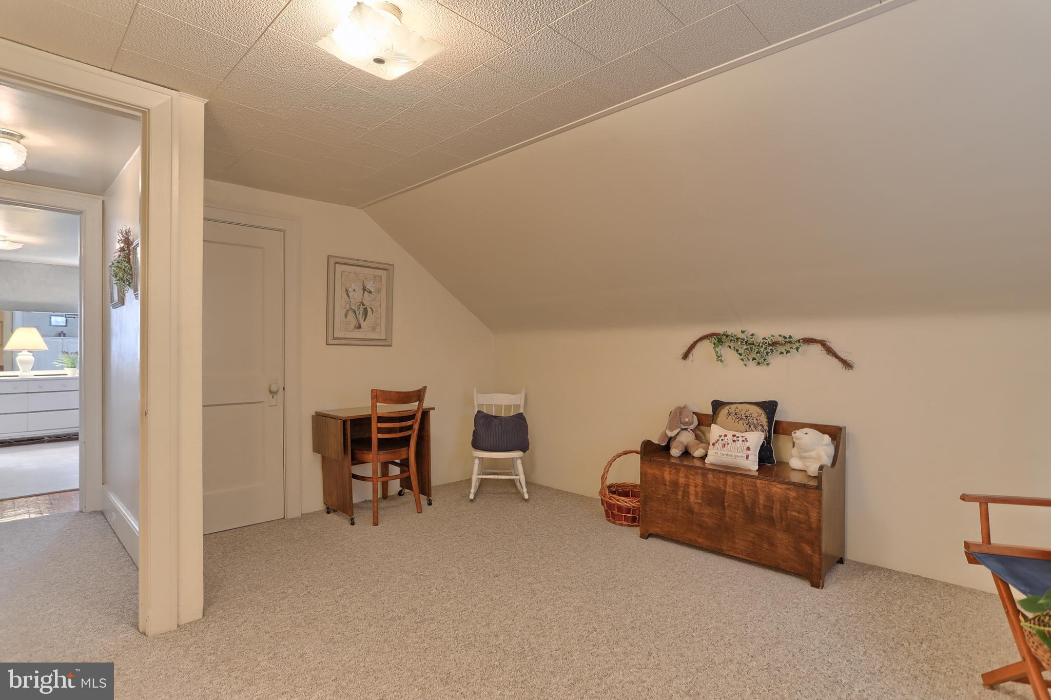 5541 Elizabethtown Road Palmyra, PA 17078 - Photo 17 of 31 Complimented with closet nook