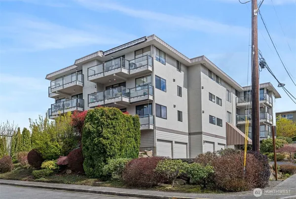 $530,000 | 217 Alder Street, Unit 101, Edmonds, WA 98020