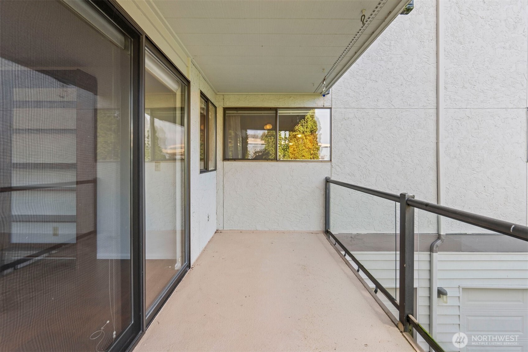 217 Alder Street, Unit 101 Edmonds, WA 98020 - Photo 13 of 36