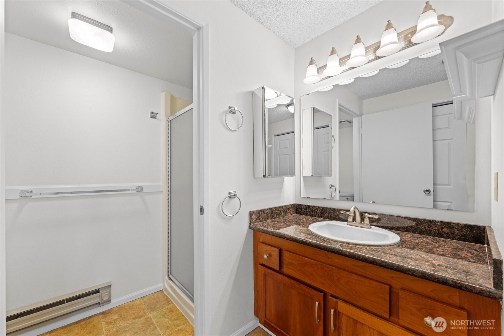 217 Alder Street, Unit 101 Edmonds, WA 98020 - Photo 20 of 36