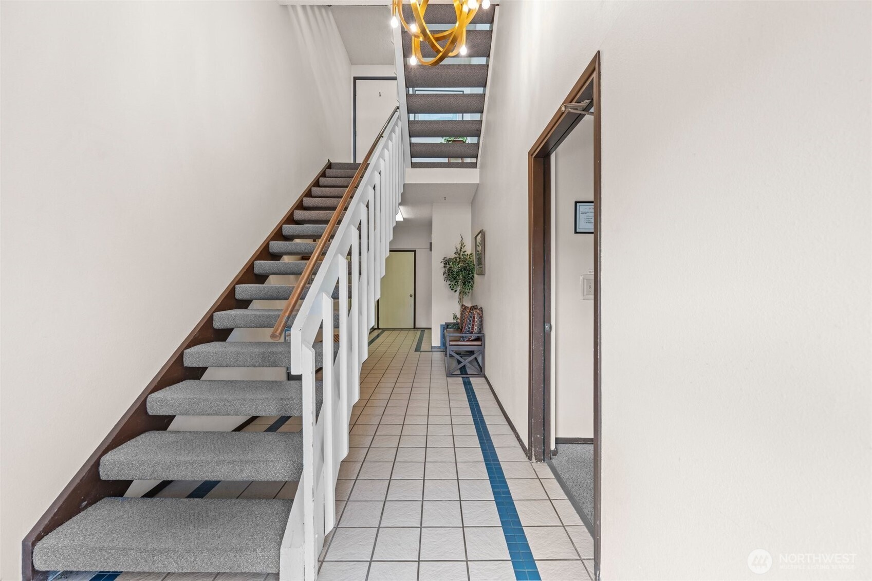 217 Alder Street, Unit 101 Edmonds, WA 98020 - Photo 26 of 36