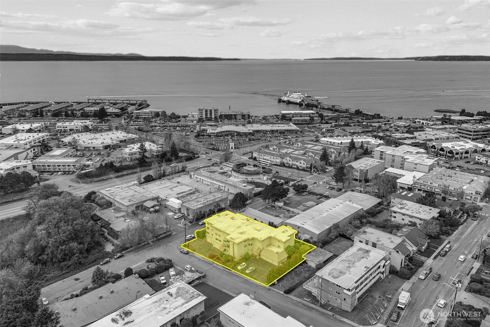 217 Alder Street, Unit 101 Edmonds, WA 98020 - Photo 32 of 36