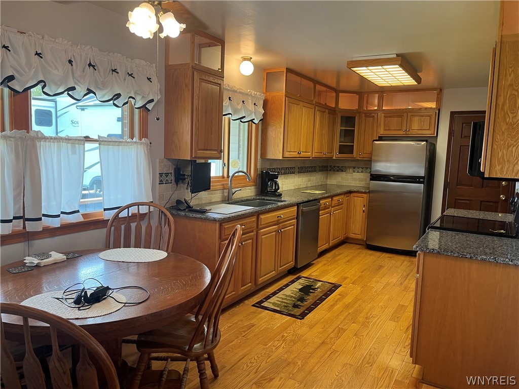 9832 Francis Road Batavia, NY 14020 - Photo 14 of 49