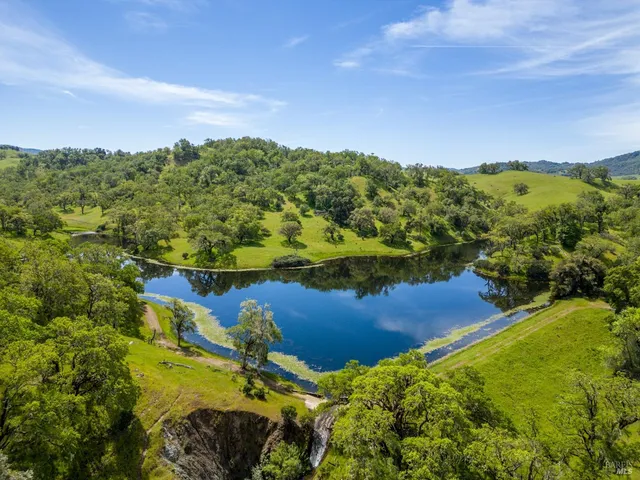 $8,500,000 | 14495 Old River Road, Hopland, CA 95449