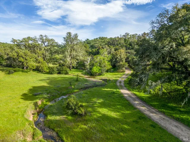 $8,500,000 | 14495 Old River Road, Hopland, CA 95449