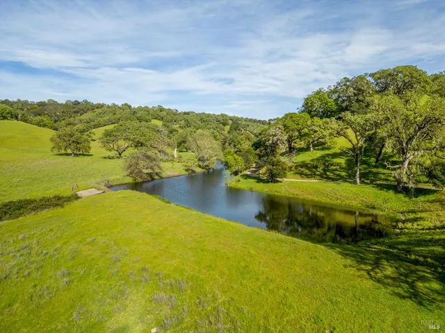 $8,500,000 | 14495 Old River Road, Hopland, CA 95449