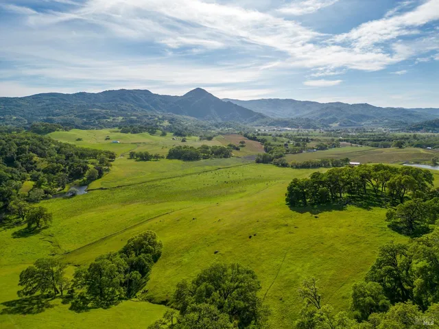 $8,500,000 | 14495 Old River Road, Hopland, CA 95449