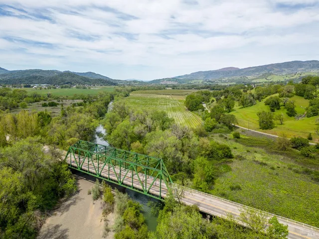 $8,500,000 | 14495 Old River Road, Hopland, CA 95449