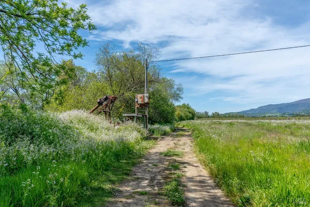 $8,500,000 | 14495 Old River Road, Hopland, CA 95449