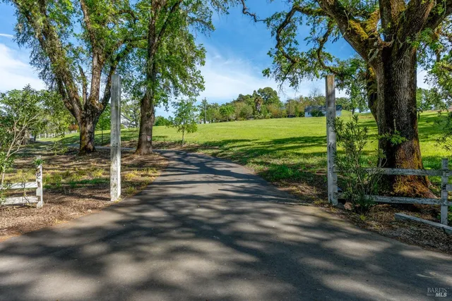 $8,500,000 | 14495 Old River Road, Hopland, CA 95449