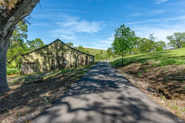 $8,500,000 | 14495 Old River Road, Hopland, CA 95449