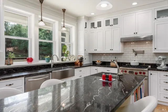 $8,500,000 | 14495 Old River Road, Hopland, CA 95449