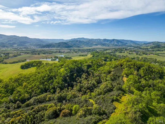 $8,500,000 | 14495 Old River Road, Hopland, CA 95449