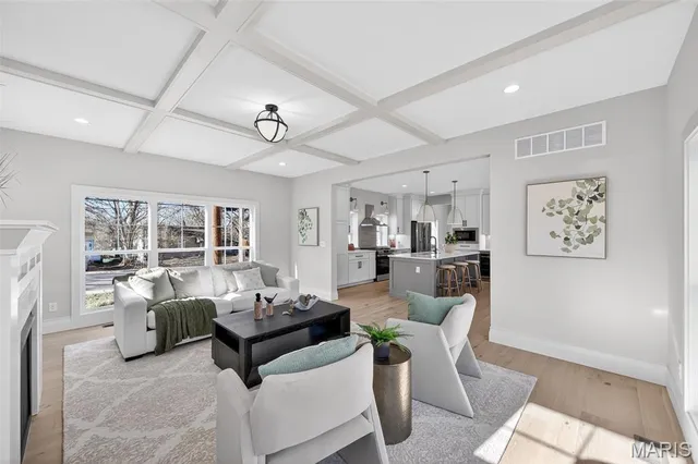 $850,000 | 416 South Ballas Road, Kirkwood, MO 63122