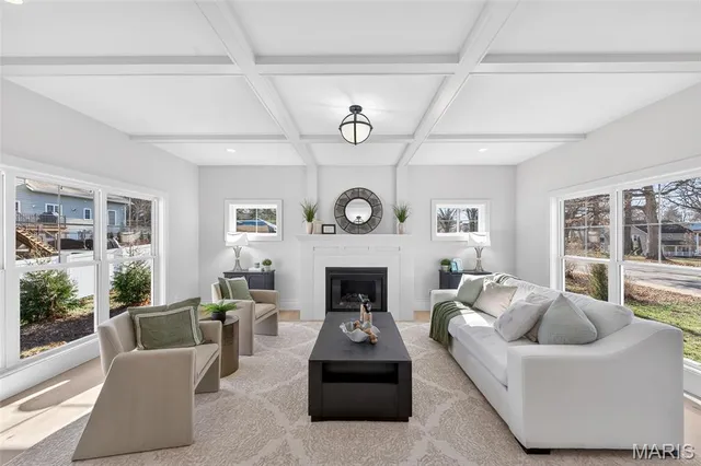 $850,000 | 416 South Ballas Road, Kirkwood, MO 63122