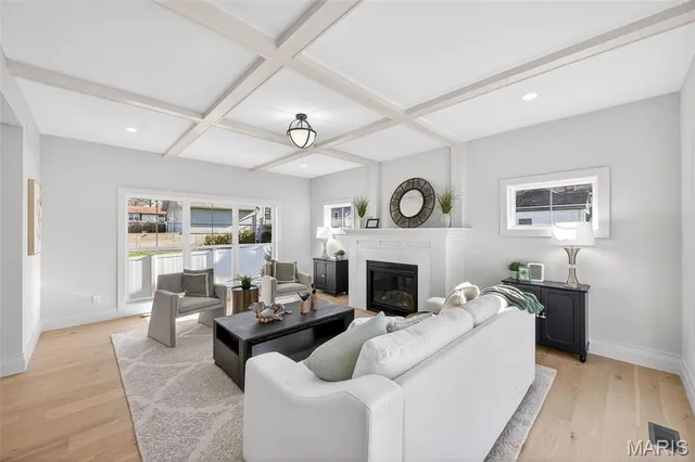 $850,000 | 416 South Ballas Road, Kirkwood, MO 63122