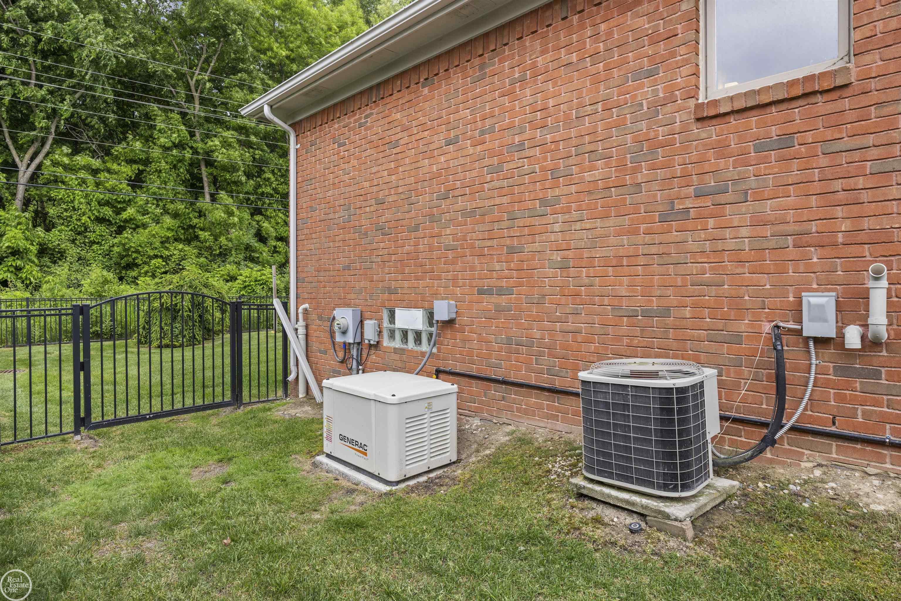 49350 Monte Road New Baltimore, MI 48047 - Photo 31 of 41