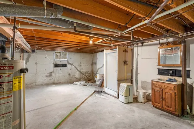 $225,000 | 108 South Maple Street, Sweet Springs, MO 65351