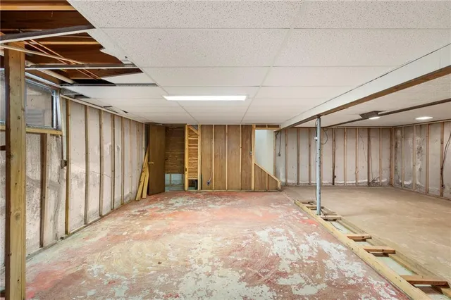 $225,000 | 108 South Maple Street, Sweet Springs, MO 65351