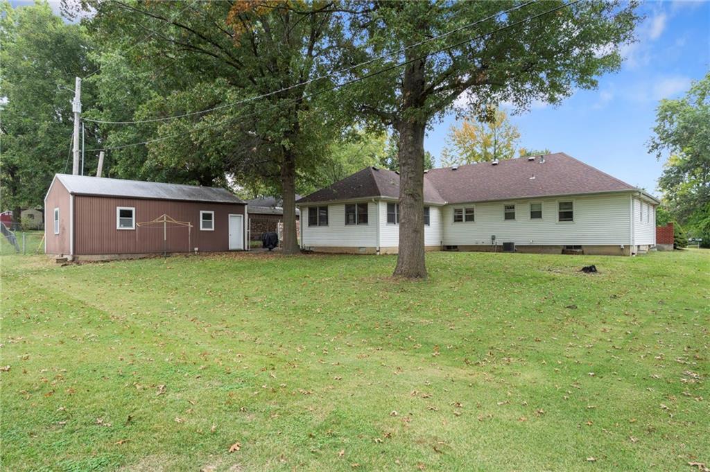 108 South Maple Street Sweet Springs, MO 65351 - Photo 46 of 55