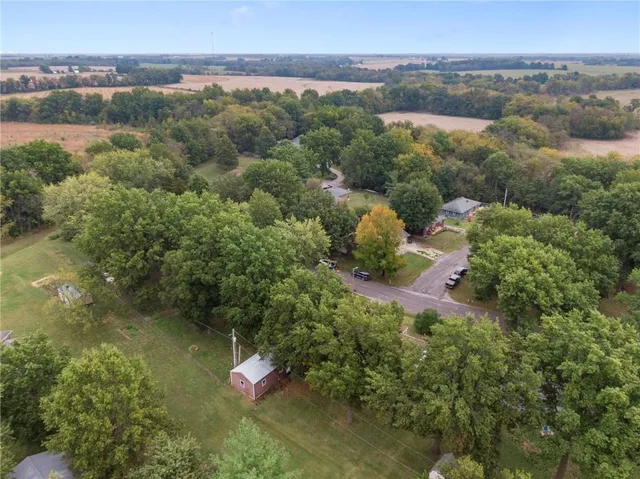 $225,000 | 108 South Maple Street, Sweet Springs, MO 65351