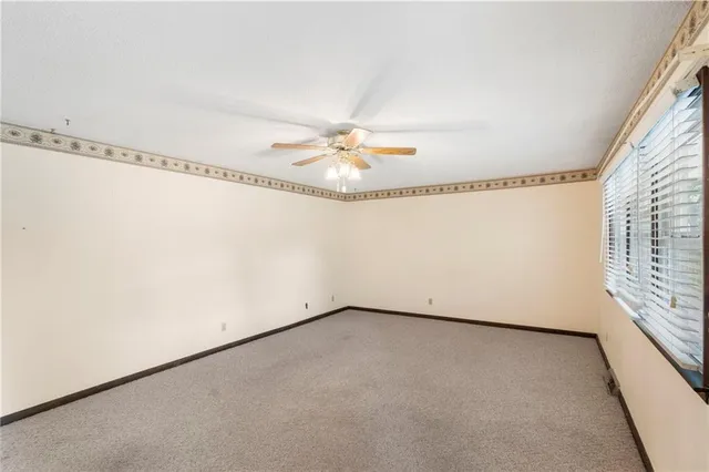 $225,000 | 108 South Maple Street, Sweet Springs, MO 65351