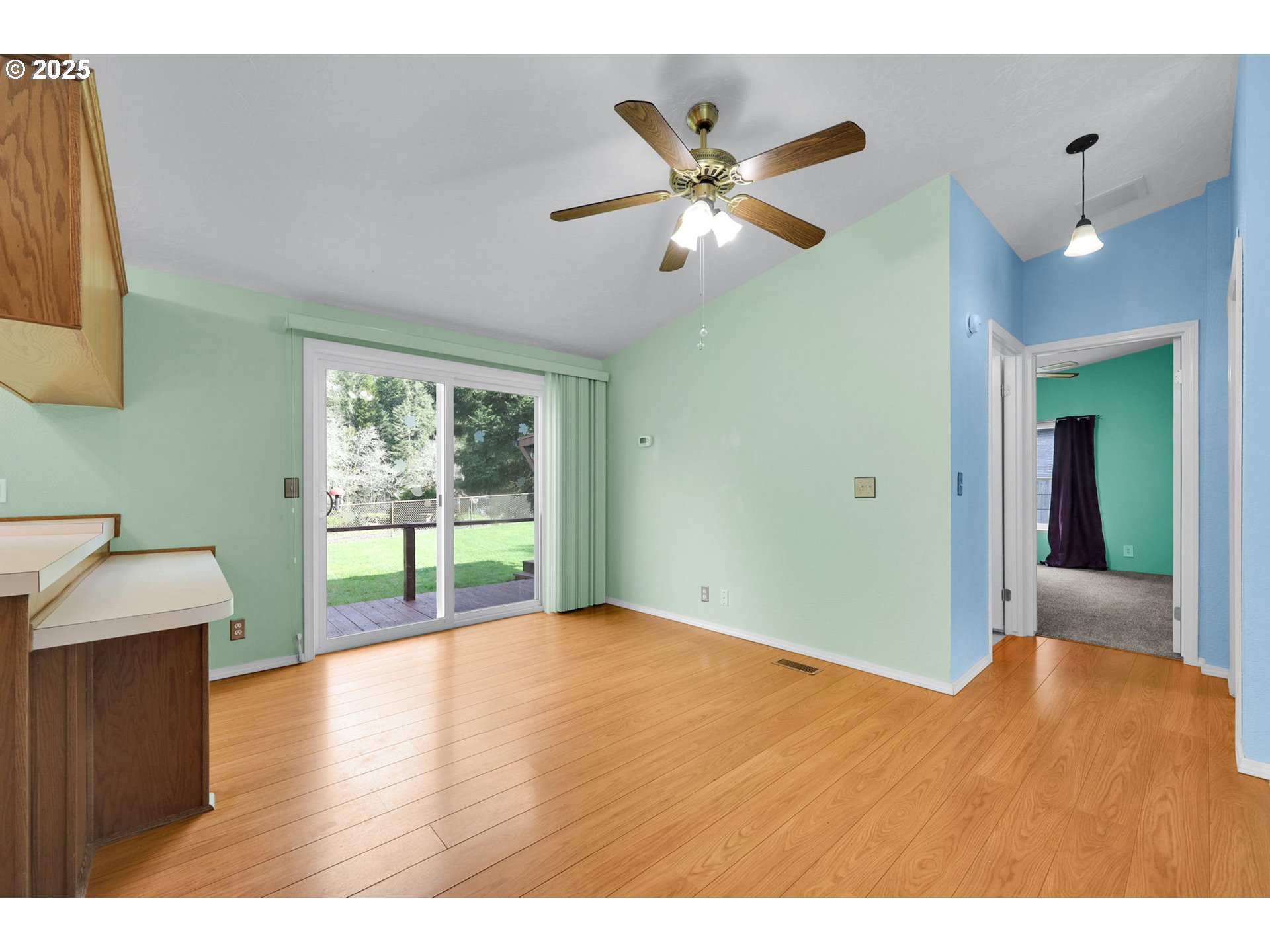 38431 Row River Road Dorena, OR 97434 - Photo 14 of 47 Gallery Image 14