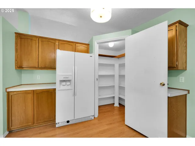 $475,000 | 38431 Row River Road, Dorena, OR 97434