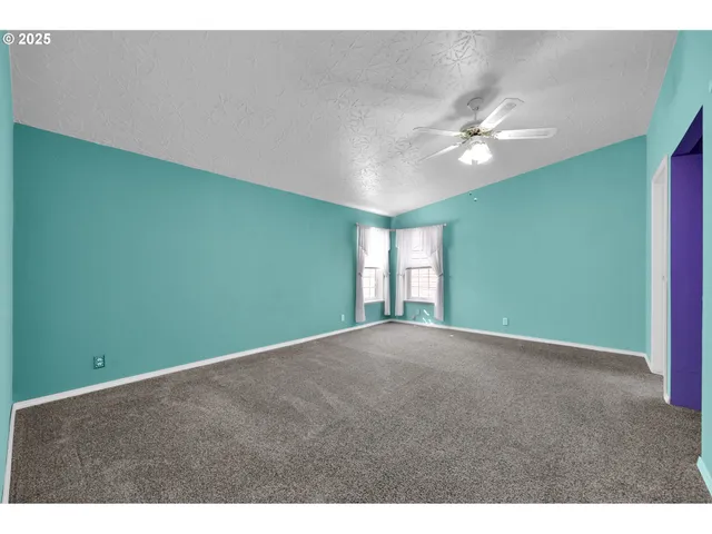 $475,000 | 38431 Row River Road, Dorena, OR 97434