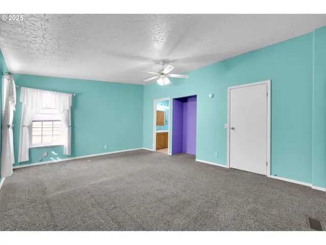 $475,000 | 38431 Row River Road, Dorena, OR 97434