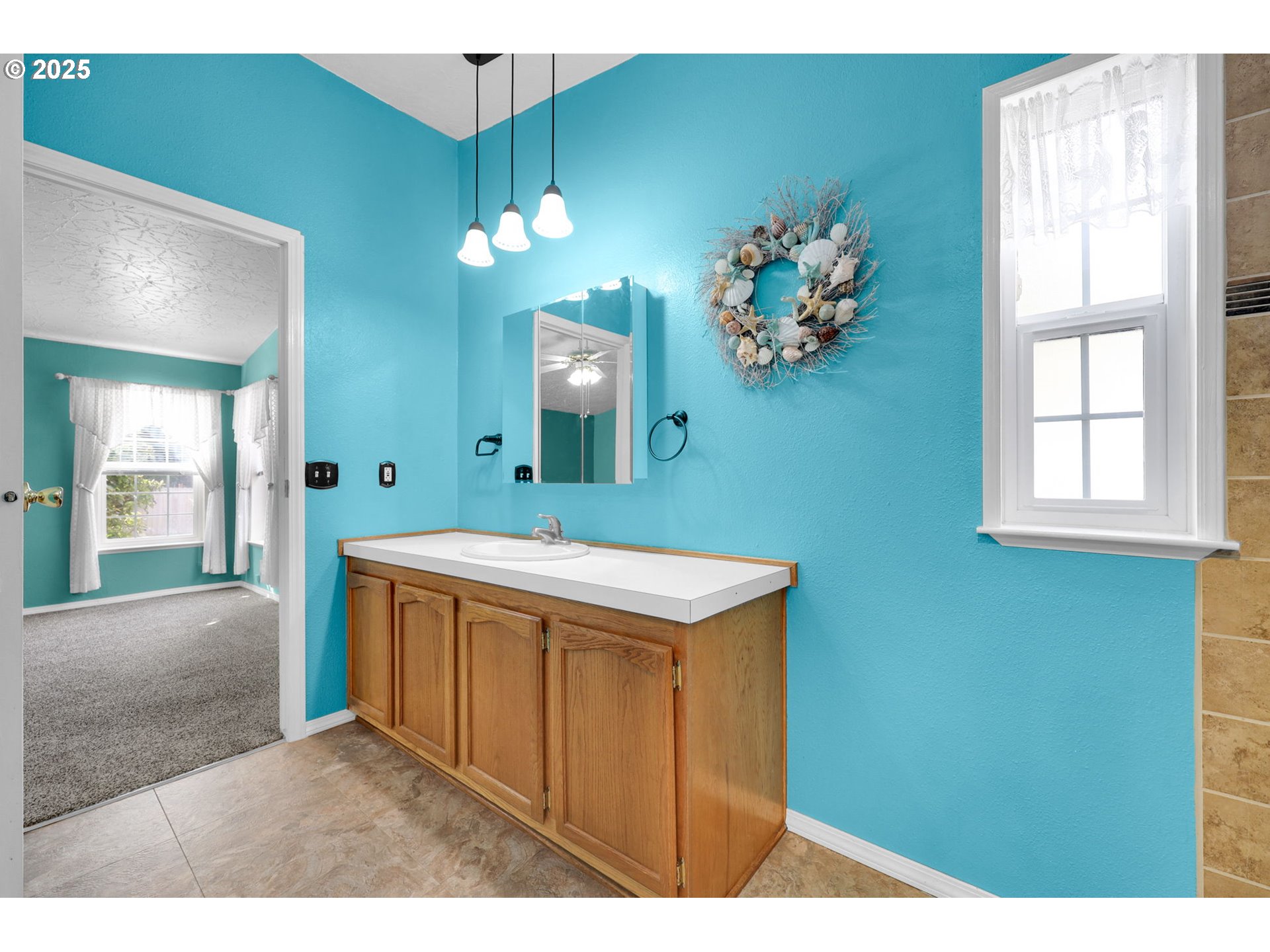 38431 Row River Road Dorena, OR 97434 - Photo 23 of 47 Gallery Image 23
