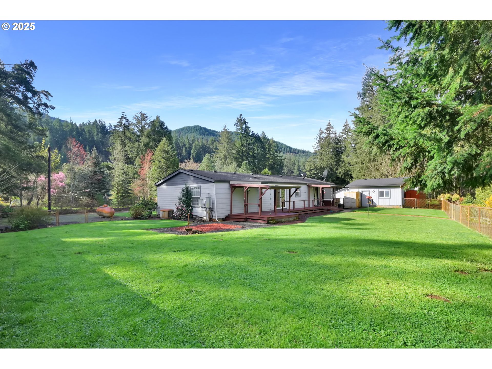 38431 Row River Road Dorena, OR 97434 - Photo 36 of 47 Gallery Image 36