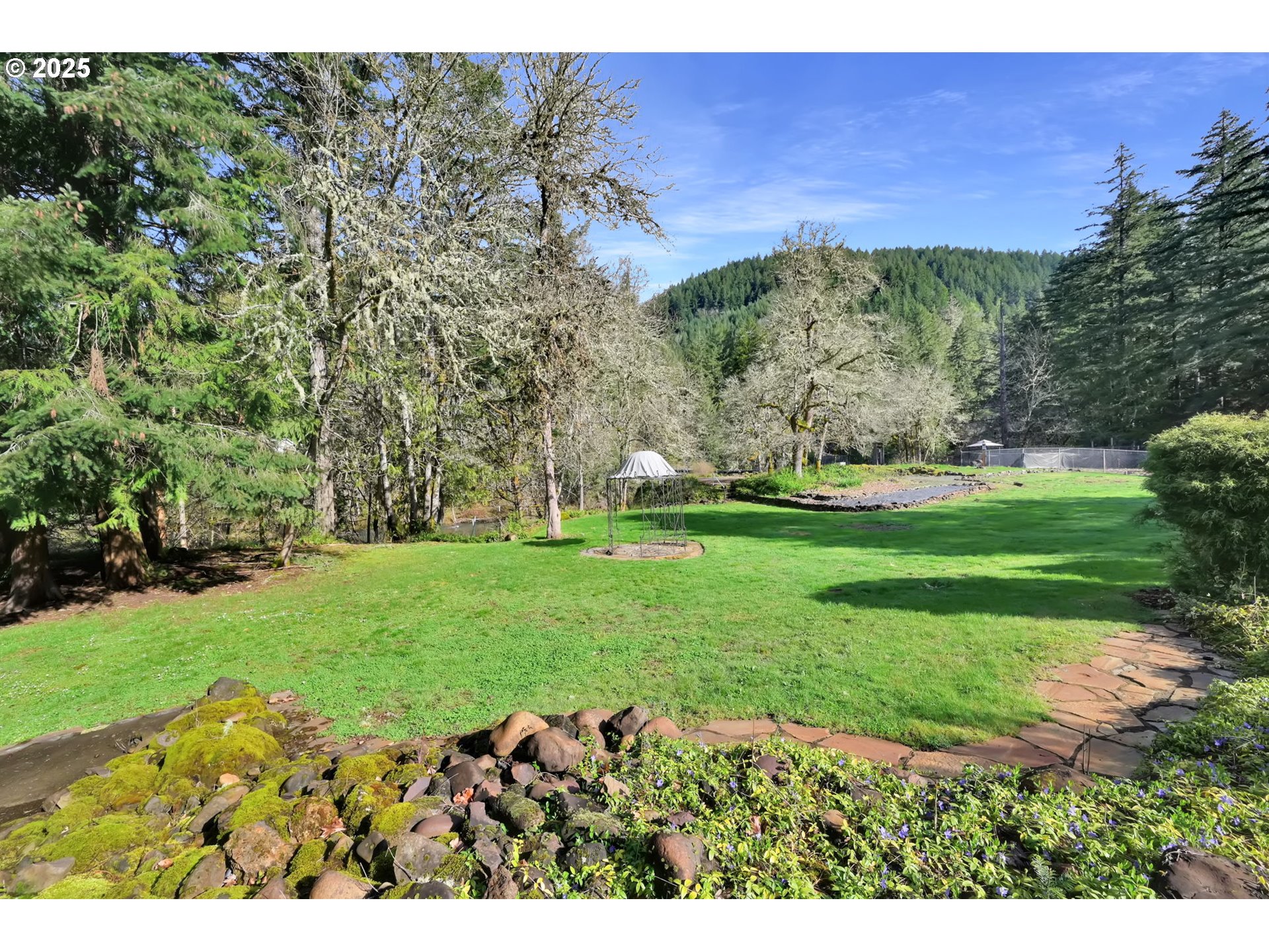 38431 Row River Road Dorena, OR 97434 - Photo 37 of 47 Gallery Image 37