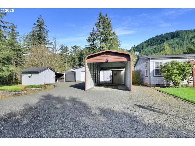 $475,000 | 38431 Row River Road, Dorena, OR 97434