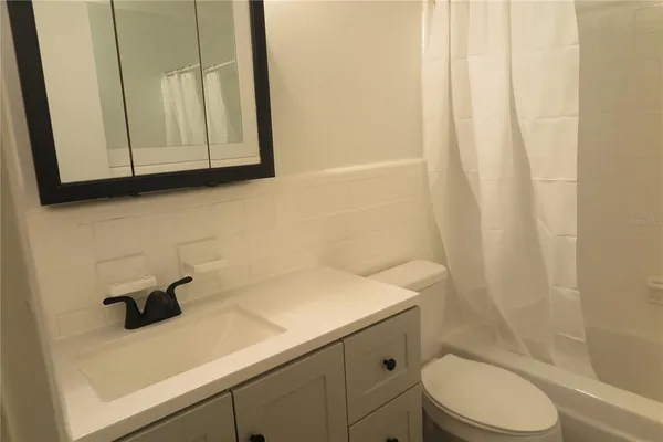 $1,650 | 509 Northwest 19th Lane, Unit B, Gainesville, FL 32609