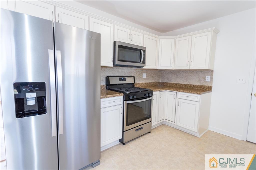 623 Ashland Road Middlesex, NJ 08846 - Photo 13 of 24 Gallery Image 13