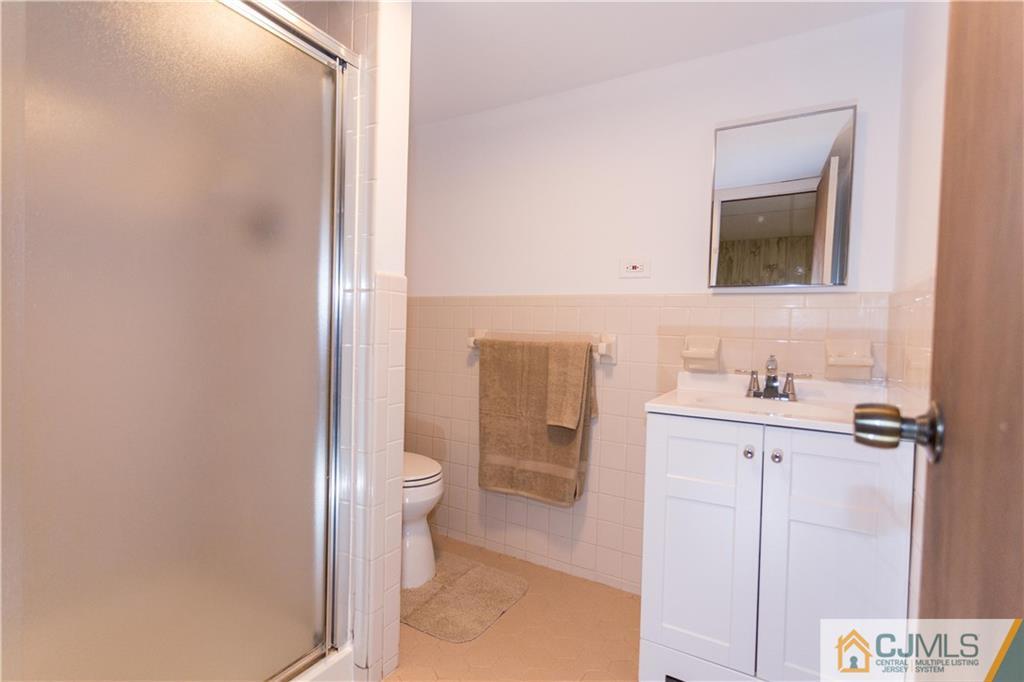 623 Ashland Road Middlesex, NJ 08846 - Photo 19 of 24 Gallery Image 19