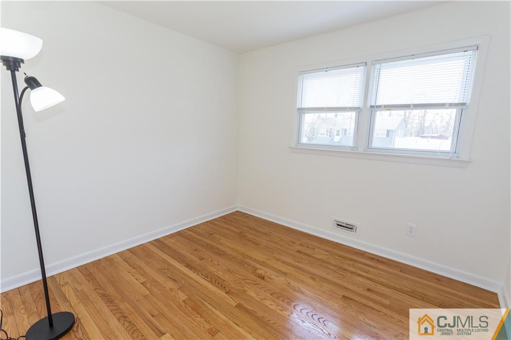 623 Ashland Road Middlesex, NJ 08846 - Photo 7 of 24 Gallery Image 7
