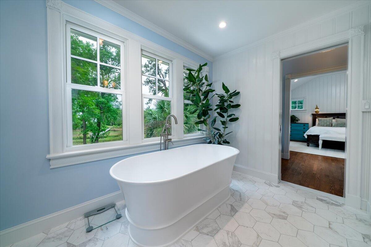 375 Seewee Circle Mount Pleasant, SC 29464 - Photo 34 of 57 Primary bathroom